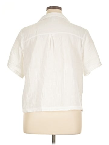Old Navy Short Sleeve Blouse (view 2)