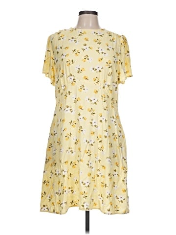 Old Navy Casual Dress (view 1)