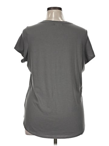 Maurices Short Sleeve T-Shirt (view 2)
