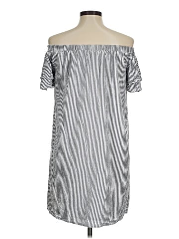 Old Navy Casual Dress (view 2)