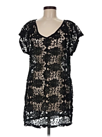 Xhilaration Short Sleeve Top (view 1)