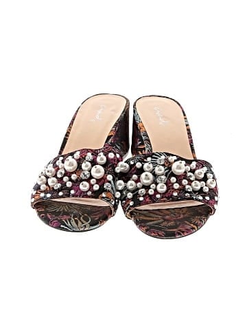 Qupid Sandals (view 2)