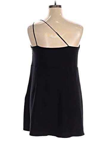 Abercrombie & Fitch Cocktail Dress (view 2)