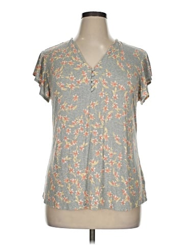Liz Claiborne Short Sleeve Henley (view 1)