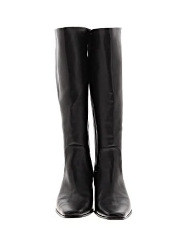 Universal Thread Boots (view 2)