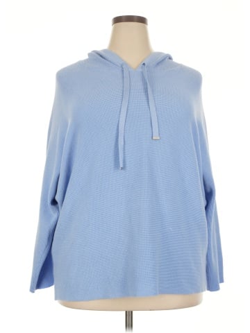 Cyrus Poncho (view 1)