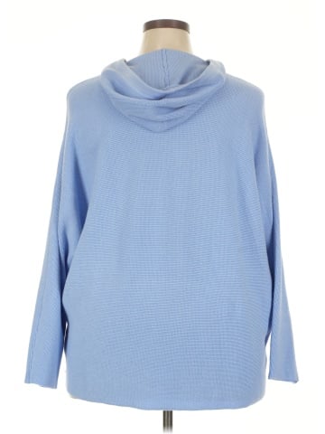 Cyrus Poncho (view 2)