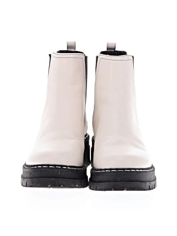 Marc Fisher LTD Ankle Boots (view 2)