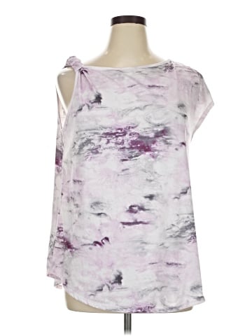 LIVI Active Sleeveless Blouse (view 1)