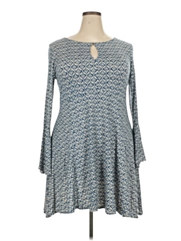 Xhilaration Casual Dress (view 1)