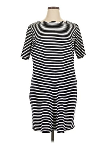 Croft & Barrow Casual Dress (view 1)