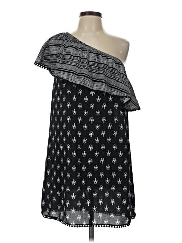Xhilaration Casual Dress (view 1)