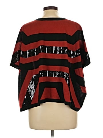 Lauren Vidal Poncho (view 2)
