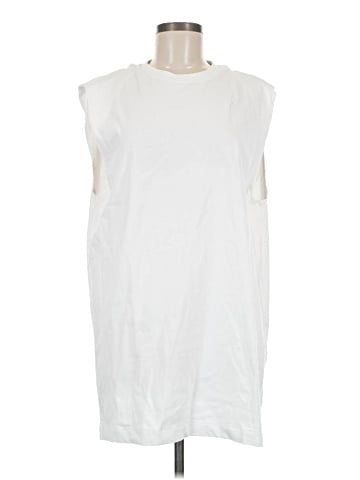 H&M Sleeveless T-Shirt (view 1)