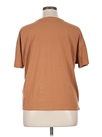 Maurices Short Sleeve T-Shirt (view 2)