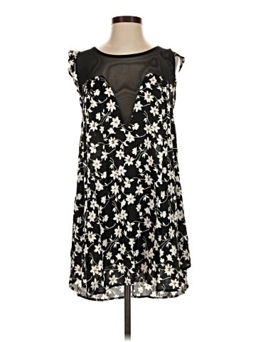 Urban Renewal Casual Dress (view 1)