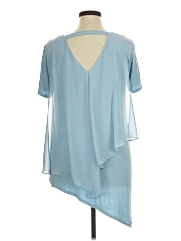 Lisa Rinna Short Sleeve Top (view 2)