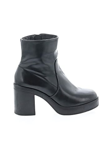 Madden Girl Ankle Boots (view 1)