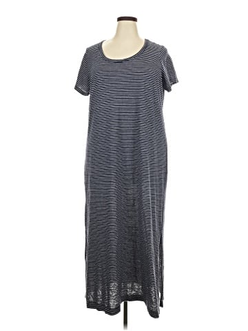 Old Navy Casual Dress (view 1)