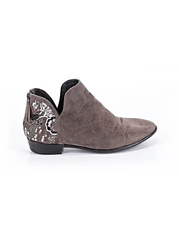 Kenneth Cole REACTION Ankle Boots (view 1)