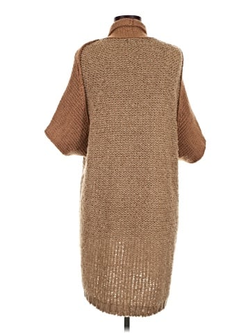 Elan Poncho (view 2)