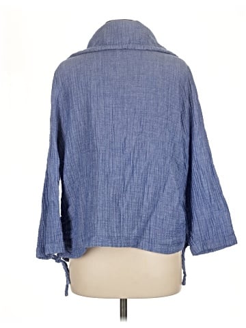Habitat 3/4 Sleeve Button-Down Shirt (view 2)