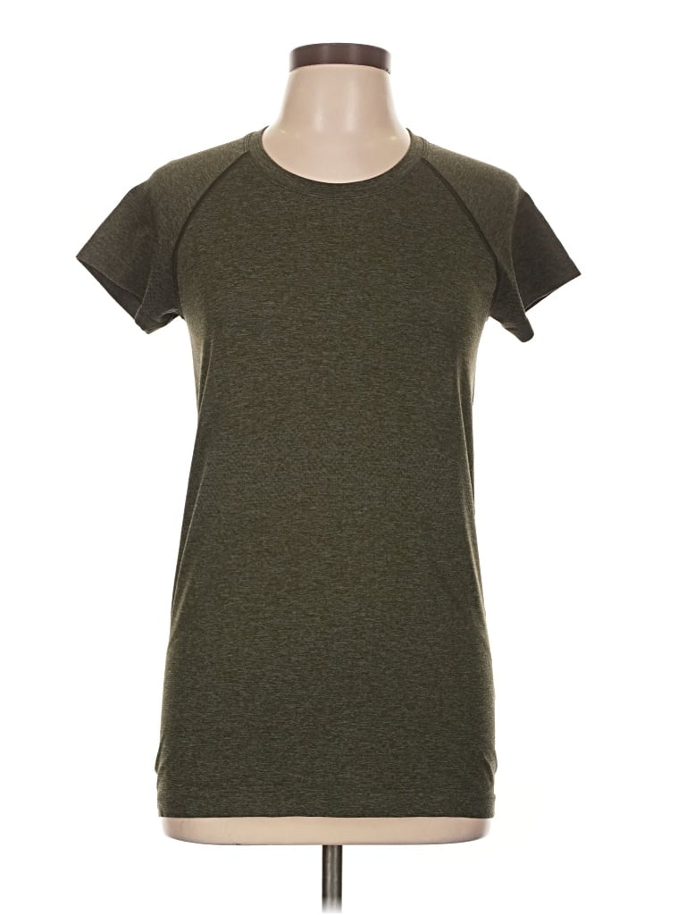 Pre-owned Lululemon Athletica Short Sleeve T-shirt In Green