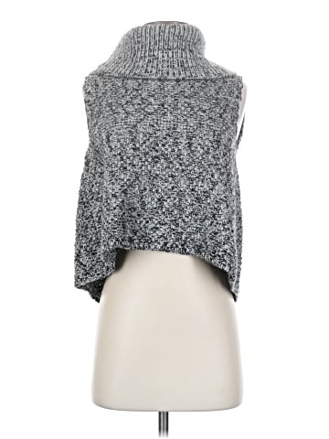 Bebe Poncho (view 1)