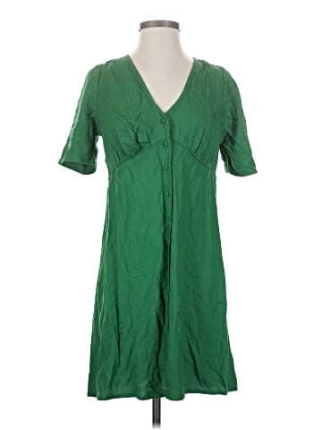 Old Navy Casual Dress (view 1)