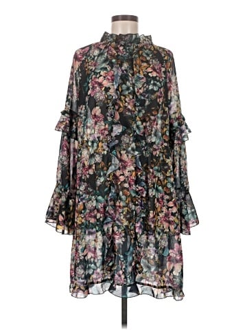 H&M Casual Dress (view 1)