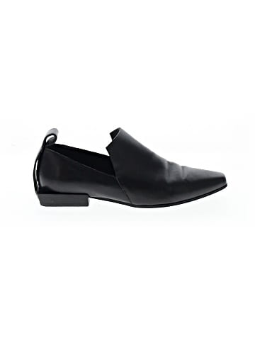 Cos Flats (view 1)