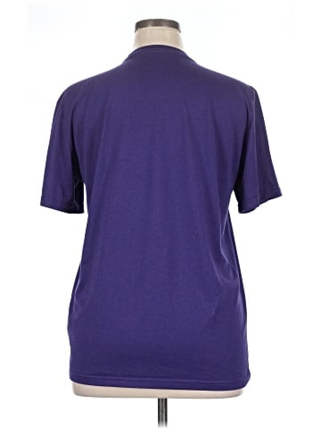 Nike Short Sleeve T-Shirt (view 2)
