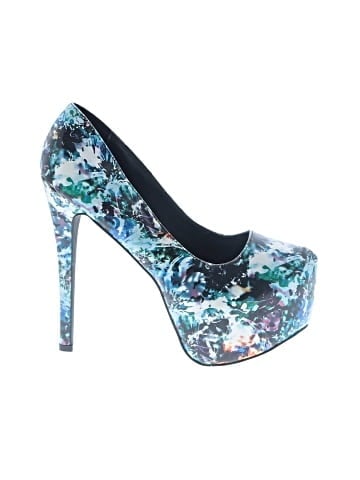 Shoedazzle Heels (view 1)