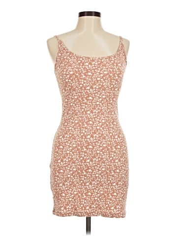 Old Navy Casual Dress (view 1)