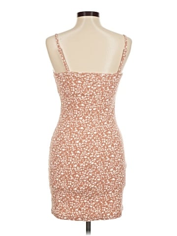 Old Navy Casual Dress (view 2)