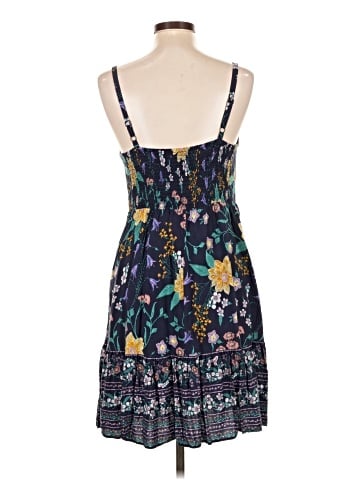 Old Navy Casual Dress (view 2)