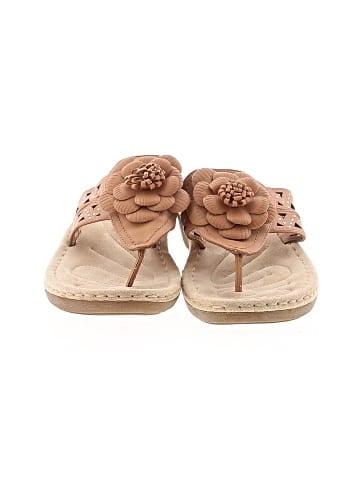 Cliffs by White Mountain Sandals (view 2)