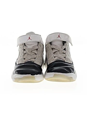 Air Jordan Sneakers (view 2)