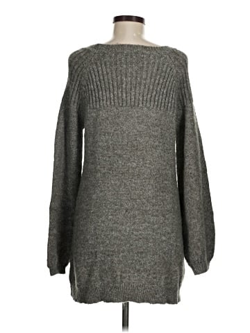 Hem & Thread Pullover Sweater (view 2)