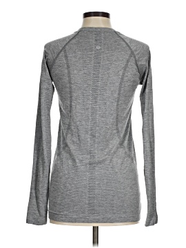 Lululemon Athletica Long Sleeve T-Shirt (view 2)