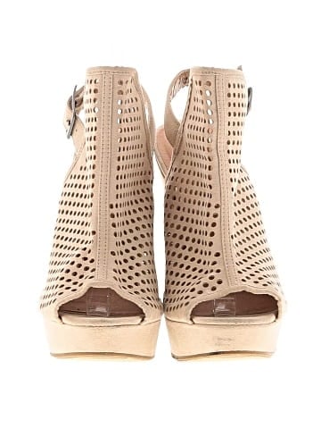 Chinese Laundry Wedges (view 2)