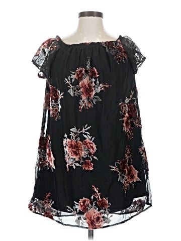Xhilaration Casual Dress (view 1)