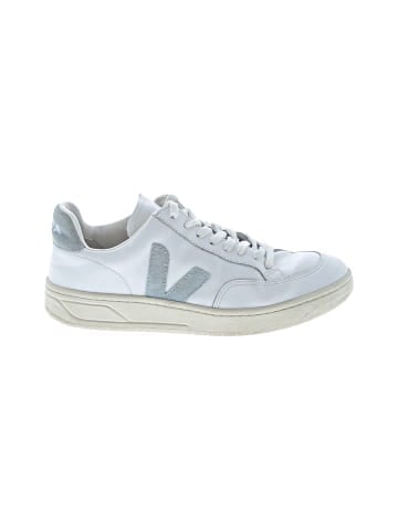 VEJA Sneakers (view 1)