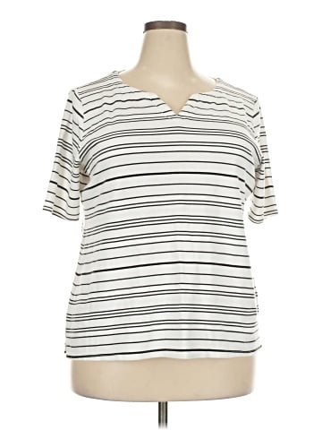 Croft & Barrow Short Sleeve T-Shirt (view 1)