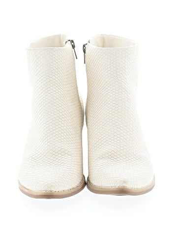 Universal Thread Ankle Boots (view 2)