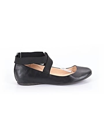 Jessica Simpson Flats (view 1)