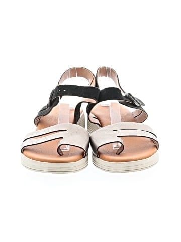 Eric Michael Sandals (view 2)