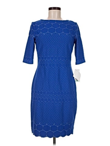 Julia Jordan Casual Dress (view 1)