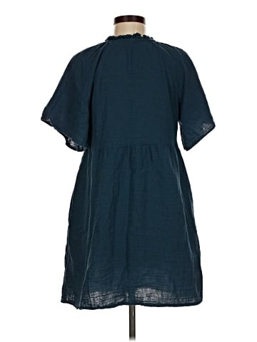 Old Navy Casual Dress (view 2)