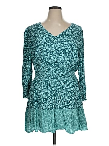 Vineyard Vines Casual Dress (view 1)